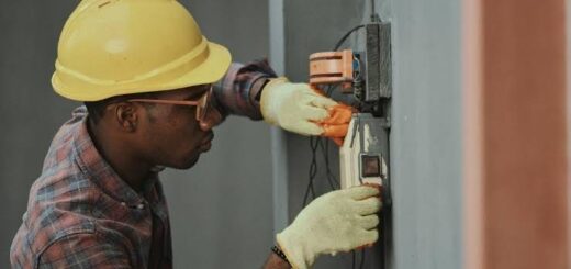 Essential Tips for choosing the right electrician in Nigeria Nigeriantech.com.ng
