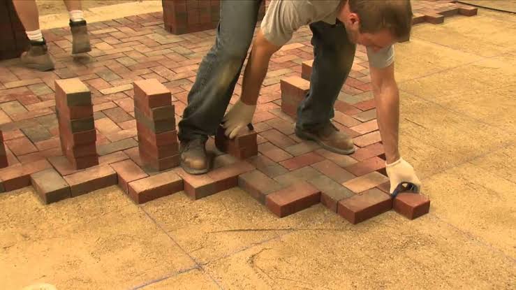 How to install brick pavers in nigeria Nigeriantech.com.ng